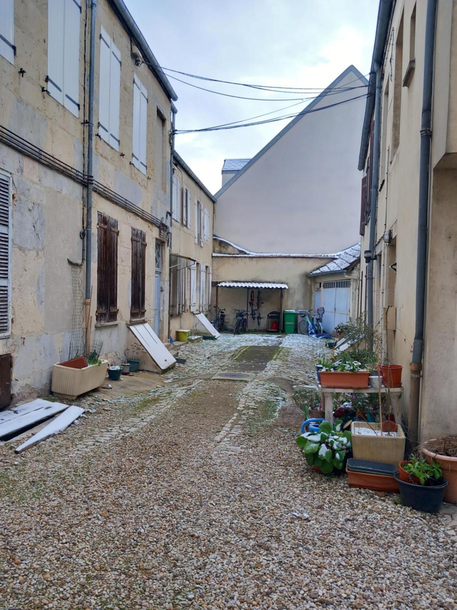 La Cour Fleurie, Tout Confort Дижон Екстериор снимка